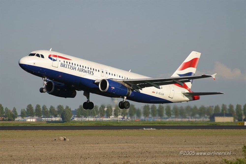 Putnik aviona preminuo, avion Britiš Ervejza prinudno sleteo u Varšavu