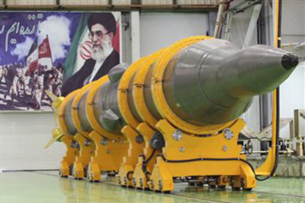 ODMAZDA: Rusija pušta Iran da napravi nuklearnu bombu!