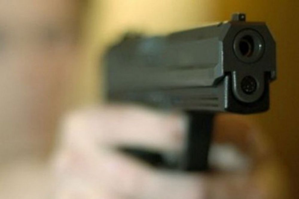 Crnogorac pištoljem ubio tasta, taštu i šuraka