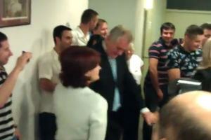 Pogledajte  kako predsednik Srbije vodi kolce
