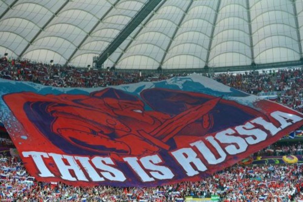 Rusi zastavom zauzeli Poljsku