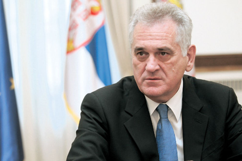 Nikolić odlikovao strane državnike i zaslužne pojedince