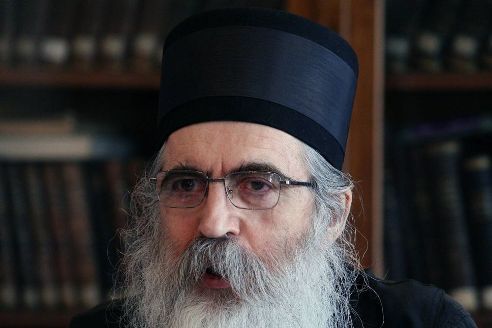Vladika bački Irinej: Nema poziva patrijarhu za susret s papom