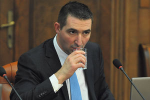 Dulić i Malovićka podneli ostavke na funkciju poslanika