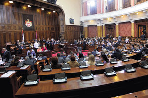 Poslanici glasaju o budžetu za 2013.