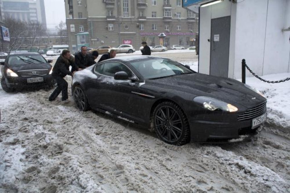 MEĆAVA: Sneg zatrpao Moskvu