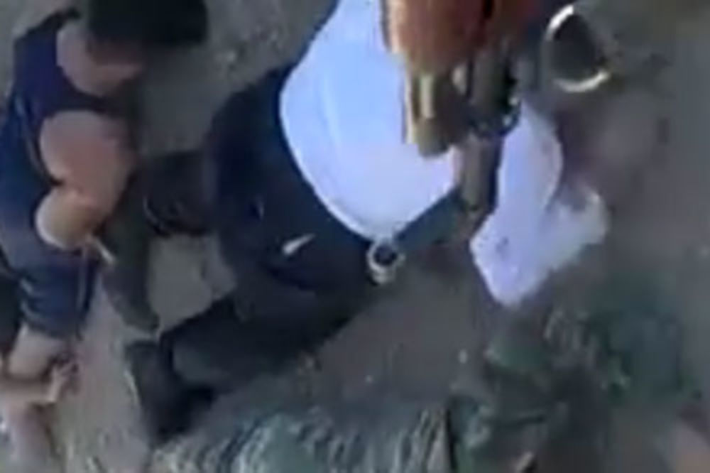 SIRIJA: Pobunjenik kamerom na pušci snimio masakr