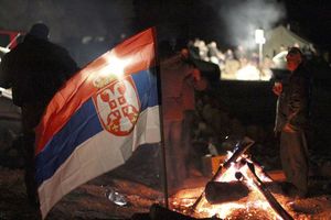 Srbi ostaju na Jarinju do odluke odbornika