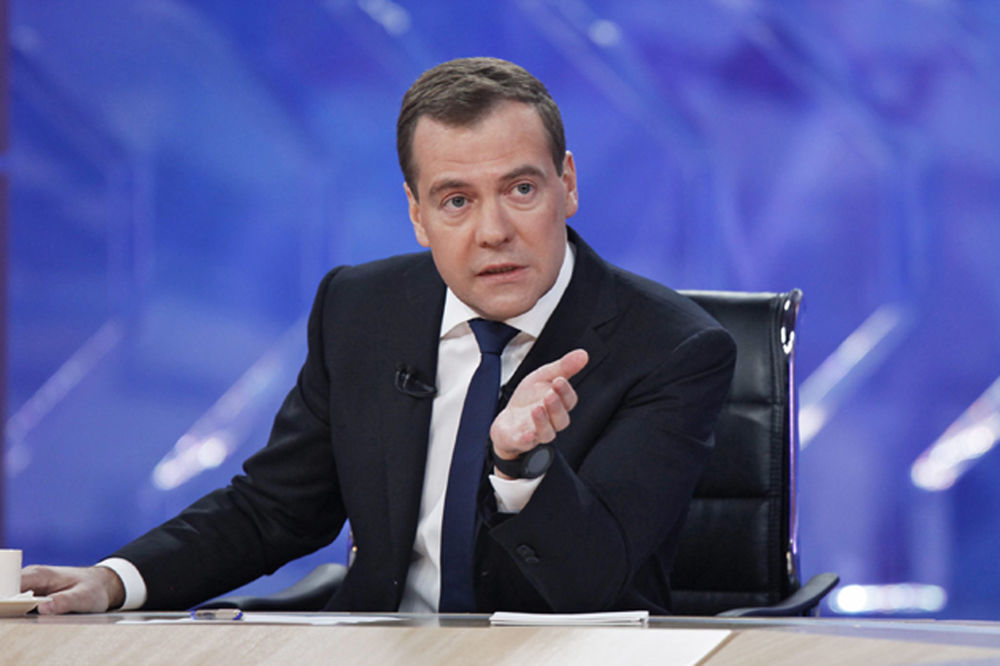 Medvedev: Znam koliko je vanzemaljaca na Zemlji
