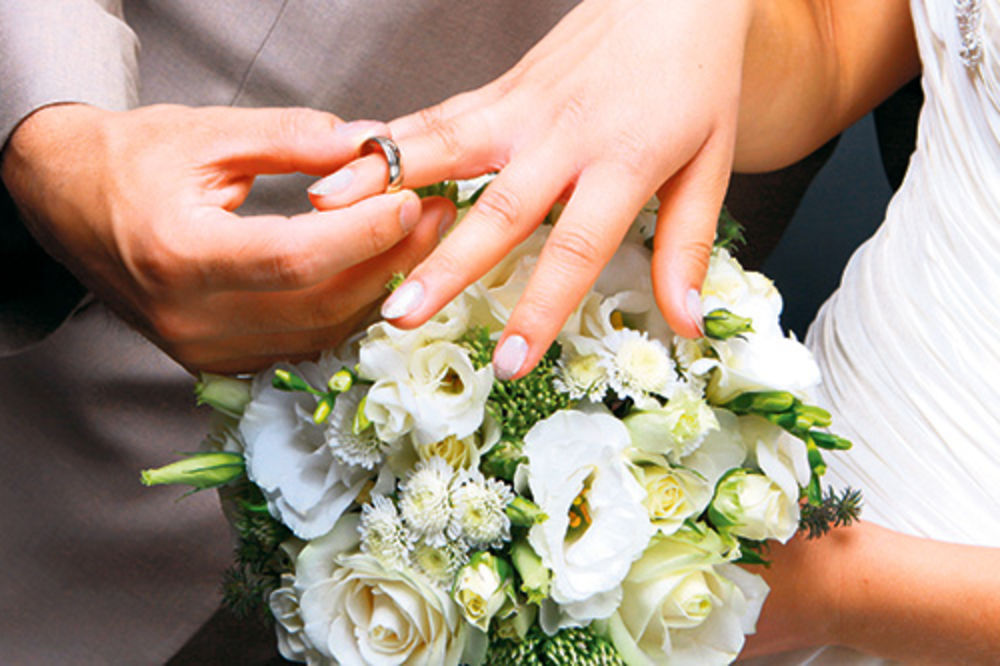 STARI SRPSKI OBIČAJI: Najpovoljniji dani i meseci za venčanje