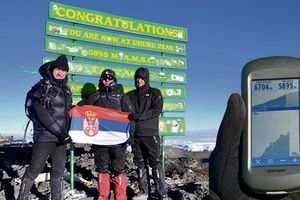 NA VRHU AFRIKE: Srbi osvojili Kilimandžaro