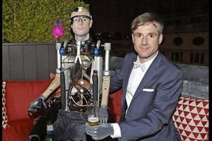Stvoren čovek-robot od milion dolara