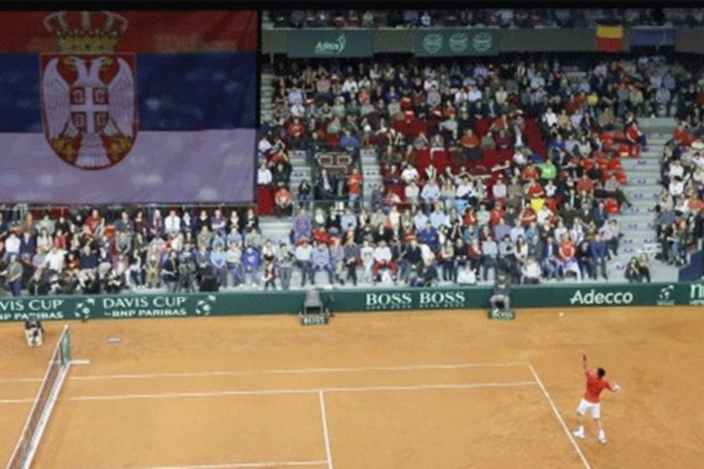 PATRIOTA: Novak voli da vidi srpsku zastavu u publici