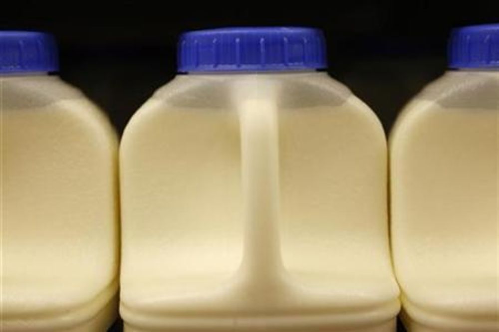 NA TERENU: Inspektori danas kontrolišu povlačenje zaraženog mleka