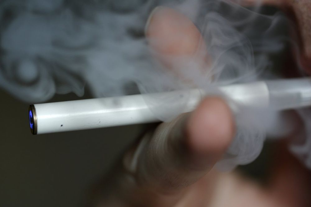 OPREZ: U Americi sve više trovanja elektronskom cigaretom