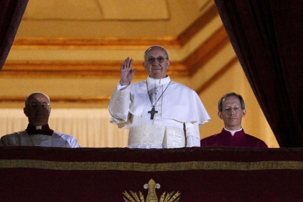 NOVI PAPA JE FRANJA: Izabran kardinal Horhe Mario Bergoljo iz Argentine!