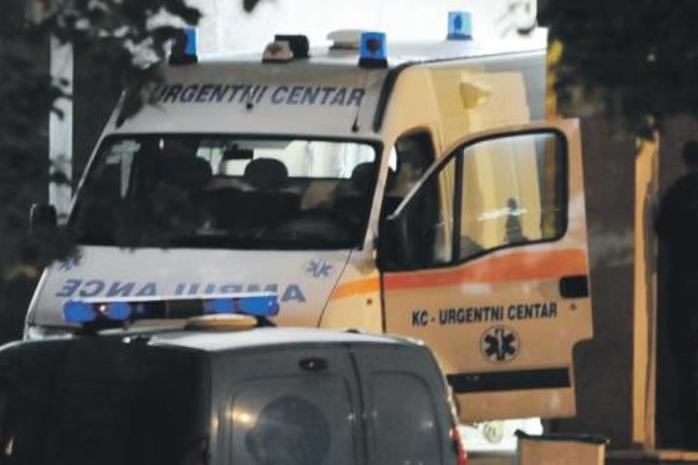 POVUKLA GA LAVINA: Planinar iz Srbije teško povređen na Durmitoru
