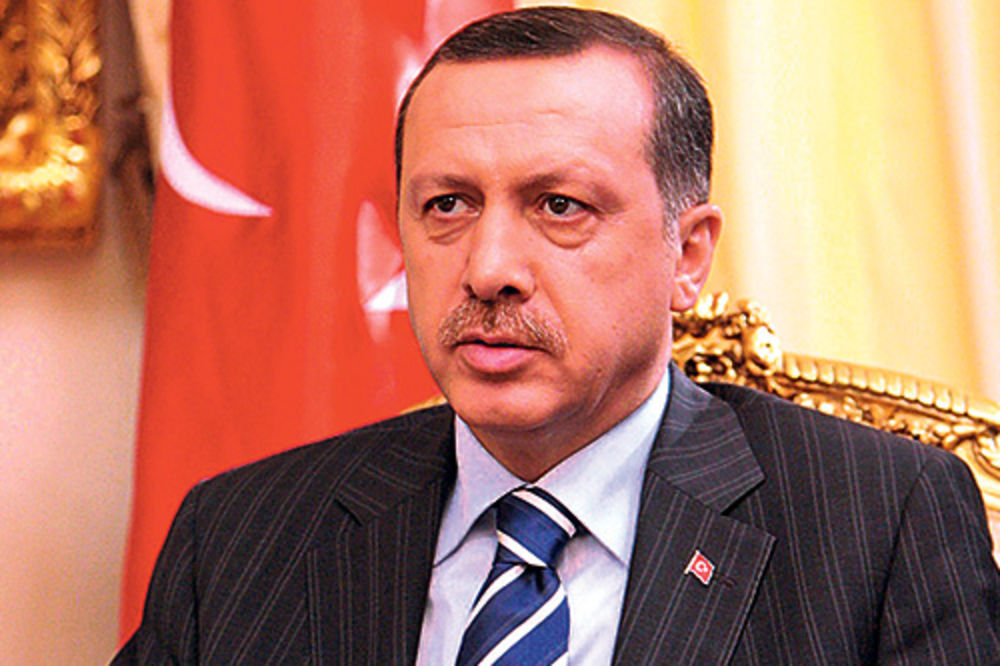 Erdogan: Šta demonstranti očekuju, da kleknemo pred njima?