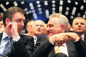 Vučić: Nikolić je moj prijatelj, neću očistiti SNS od njegovih ljudi