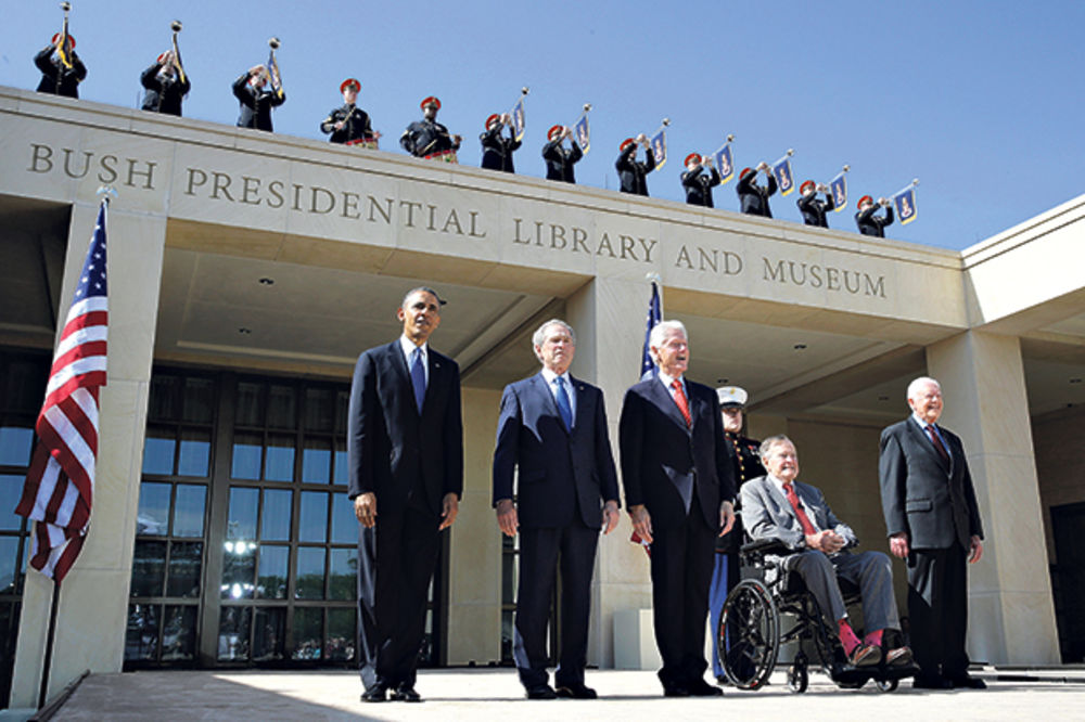 UJEDINJENI: Obama, Klinton, Buš i Karter zajedno odaju počast Nelsonu Mandeli