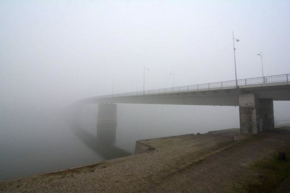 VOZAČI, OPREZ: Magla smanjuje vidljivost