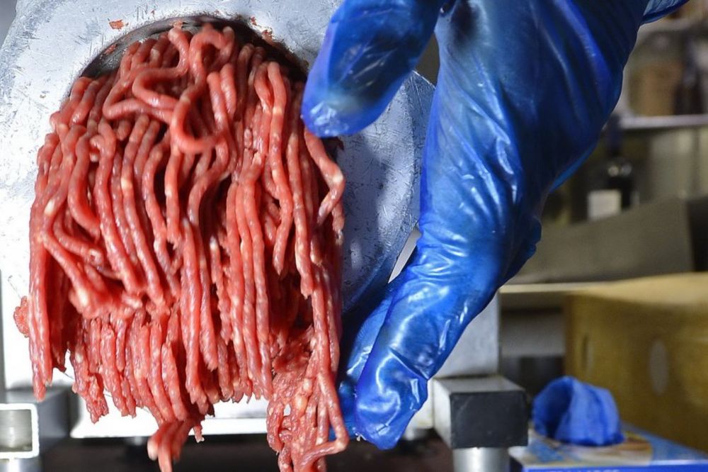 PO RECEPTU KANIBALA: Prave hamburger sa ukusom ljudskog mesa!