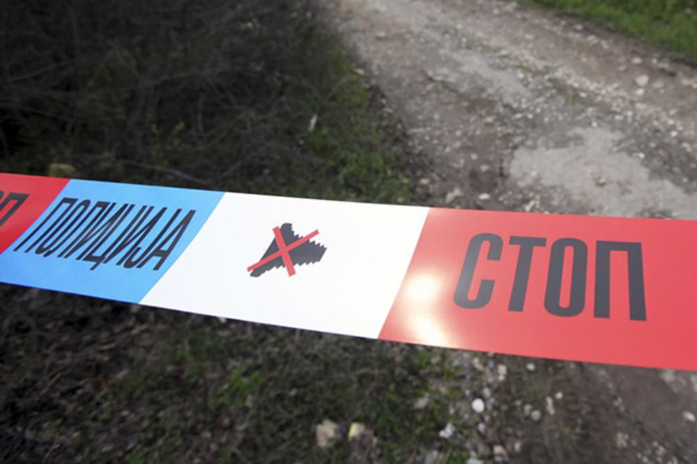 TRAGEDIJA U JABUKOVCU: Unuka (18) prignječio traktor, deda (63) teško povređen!