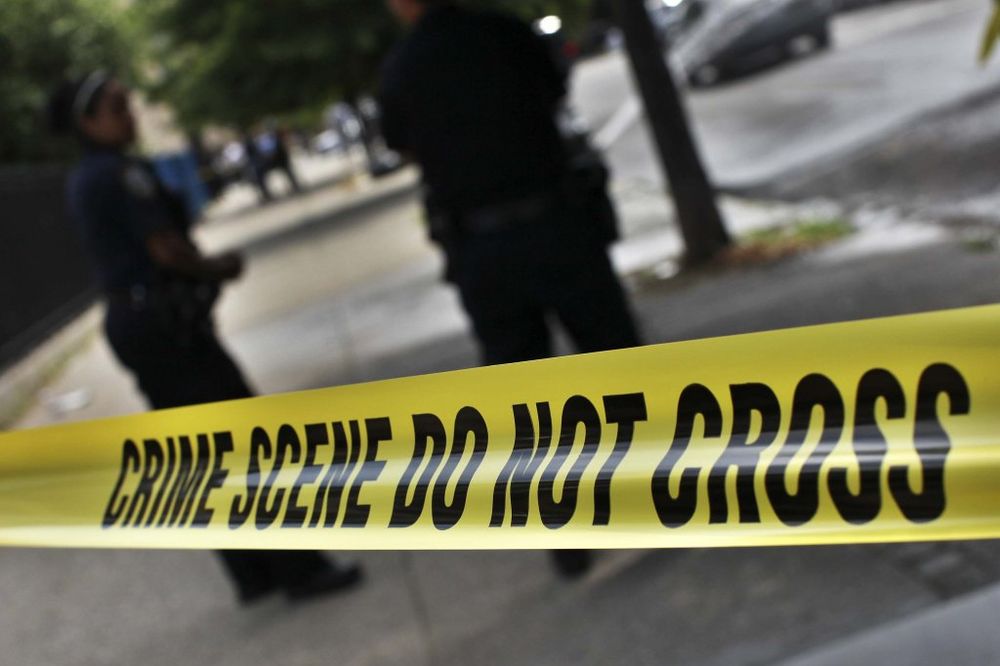 STRAVA U AMERICI: Dečak (4) našao pištolj u kući i upucao mlađu sestru!