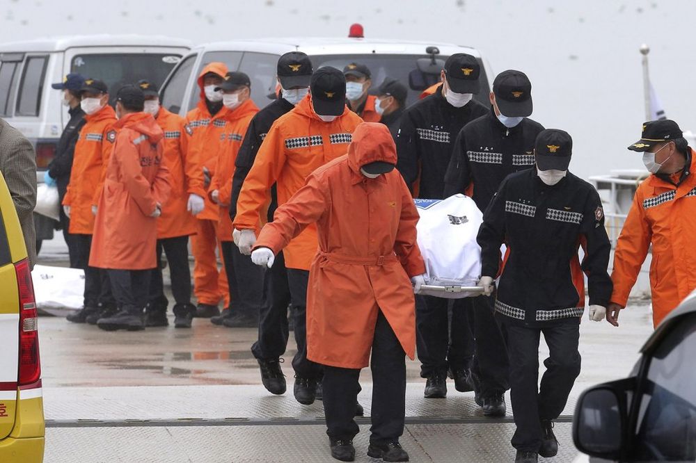 TUGA U JUŽNOJ KOREJI: Potvrđene 104 žrtve brodske nesreće