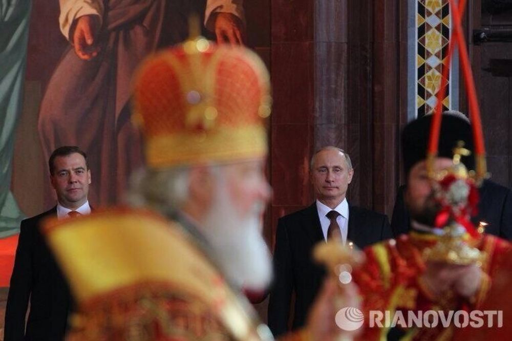 Evo kako Putin stiže na Vaskršnju liturgiju!