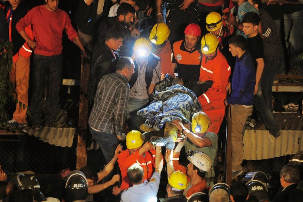 EKSPLOZIJA U TURSKOM RUDNIKU: 238 rudara poginulo, na desetine zarobljeno pod zemljom