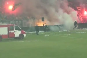 HAOS U BURGASU: Navijači Boteva umalo spalili stadion