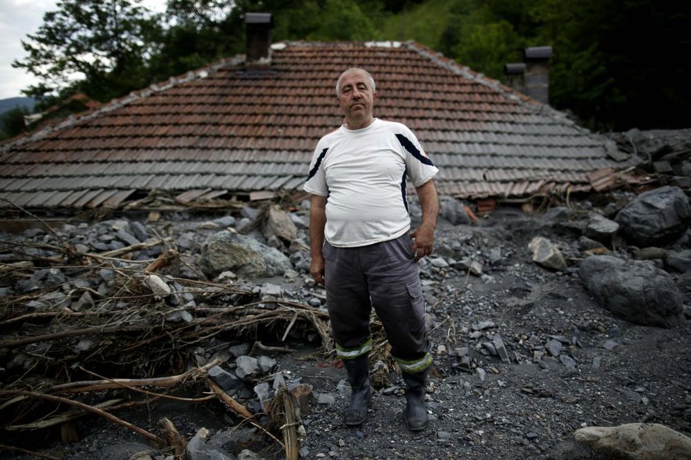 (VIDEO) FBiH: Zemlja guta kuće, 2.556 klizišta samo u Tuzlanskom kantonu!