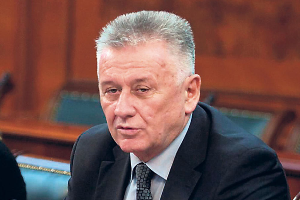 Ministar Ilić: Svi poplavljeni biće zbrinuti do zime
