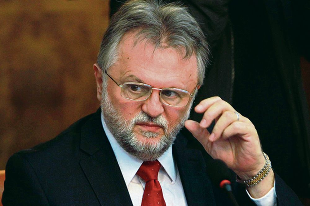 Vujović: Vlada će nastojati da ne seče penzije i plate