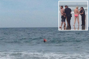 UHAPŠENI USRED SEKSA: Mladi par se dohvatio na plaži, policija ih jedva razdvojila