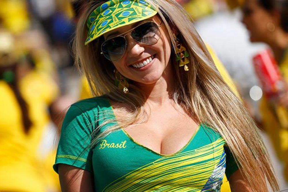 NOVA LARISA RIKELME: Prsata Brazilka zasenila Mundijal