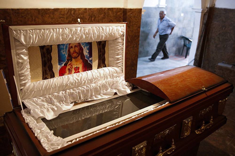 KRIZA U VENECUELI: Nestašica mrtvačkih kovčega!