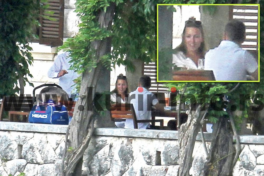 OPUŠTENA: Jelena ručala sa Novakovim bratom