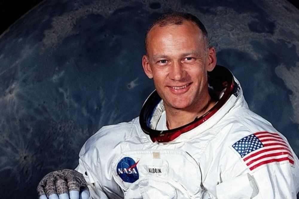 Astronaut Baz Oldrin: Video sam NLO na putu do Meseca