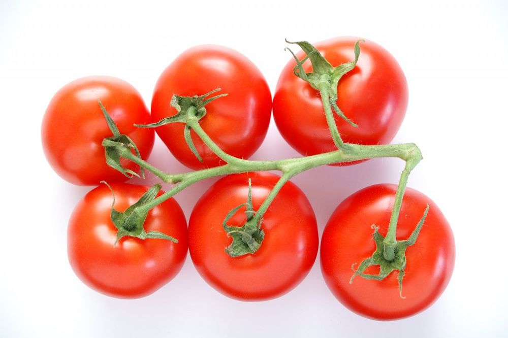 OČISTITE ORGANIZAM I SKINITE VIŠAK KILOGRAMA: Šta sve može paradajz učiniti za vas?