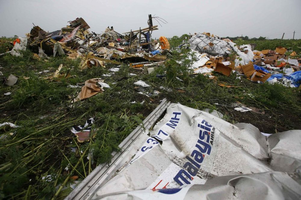 UKLETI: Porodica izgubila 4 člana u obe nesreće malezijskih aviona!