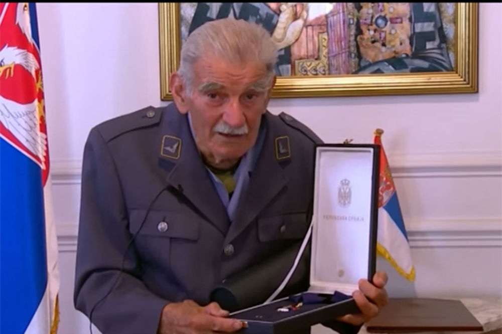 (VIDEO) POŠTOVANJE: Orden za čika Đorđa, čuvara srpskog vojničkog groblja u Solunu