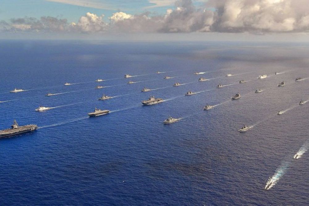 (VIDEO) OVO SE VIĐA JEDNOM U ŽIVOTU: 38 brodova i 4 podmornice američke mornarice plove zajedno!