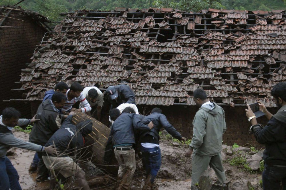 POPLAVE U INDIJI: Najmanje 25 poginulih u klizištu samo u jednom selu