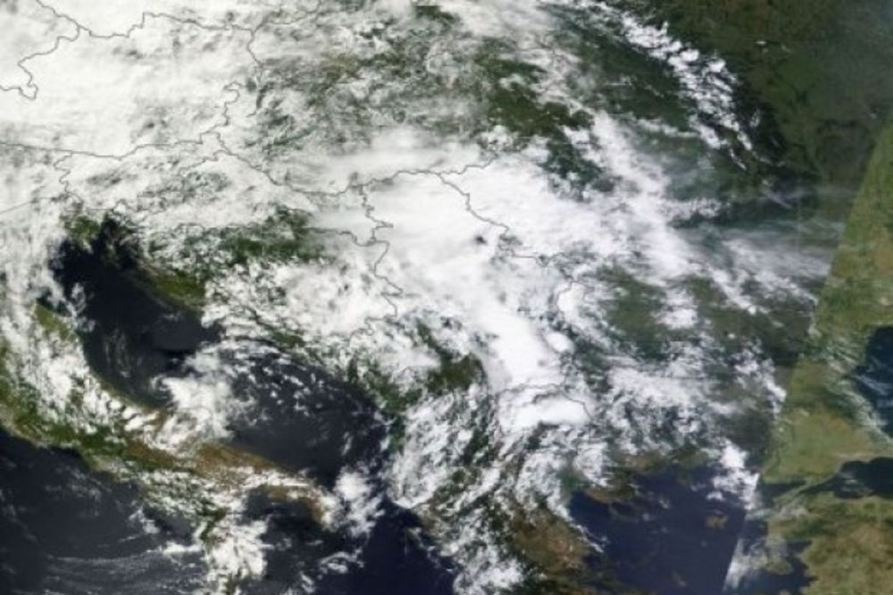 NEBO NAD EVROPOM: Ogroman oblak zaklonio Srbiju!