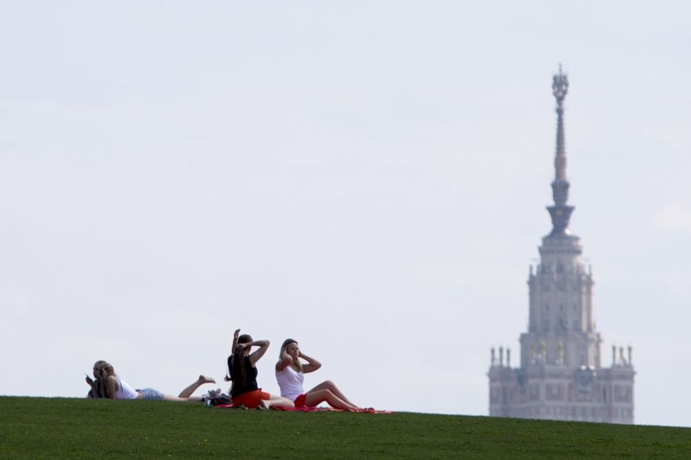 TROPSKO LETO: U Moskvi juče bio najtopliji dan ove godine - čitavih 32,9 stepeni!