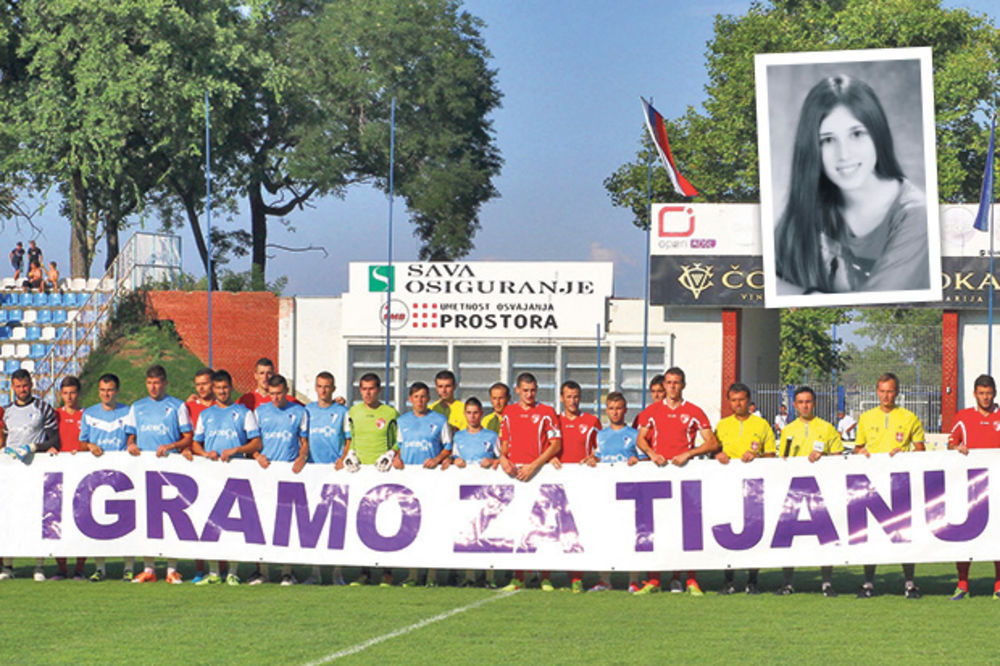 POSLEDNJI POZDRAV: Fudbaleri odali počast ubijenoj Tijani Jurić