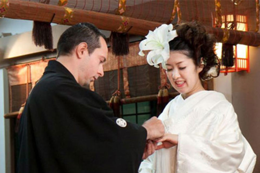 SVE ZA ALEKSANDROVU LJUBAV: Japanka Sajako krstila se u crkvi u Strumici