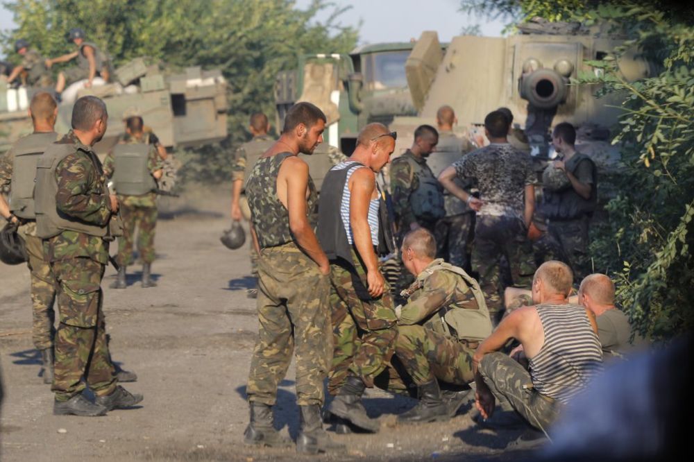 UŽIVO UKRAJINA 180. DAN ZAHARČENKO: Ukrajinskoj granici se približava 150 ruskih vojnih vozila